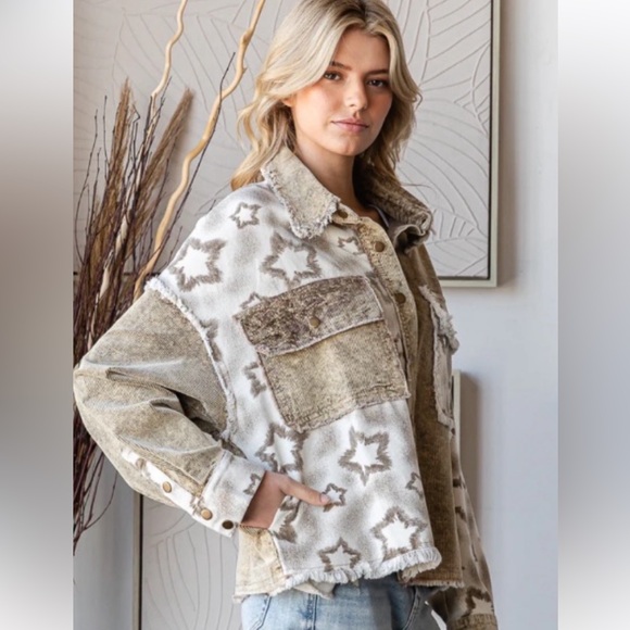 *NEW* Oli & Hali Star Patterned Beige and Cream Utility Jacket - Picture 4 of 5